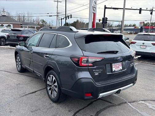 2025 Subaru Outback Touring