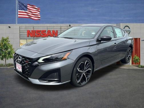 Gun Metallic 2026 Nissan Altima 2.5 SR