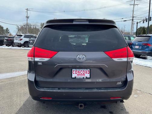 2012 Toyota Sienna LE