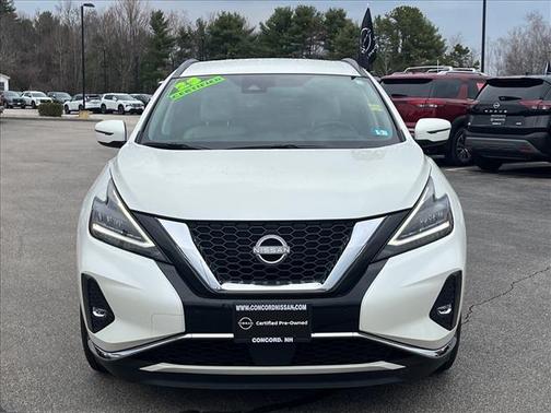 White 2023 Nissan Murano SV