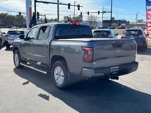 Gun Metallic 2024 Nissan Frontier SV