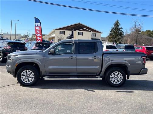 Gun Metallic 2024 Nissan Frontier SV