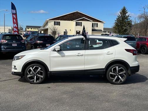 2022 Nissan Rogue Sport SL