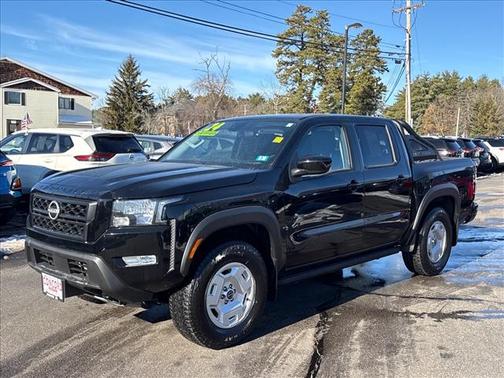 2024 Nissan Frontier SV