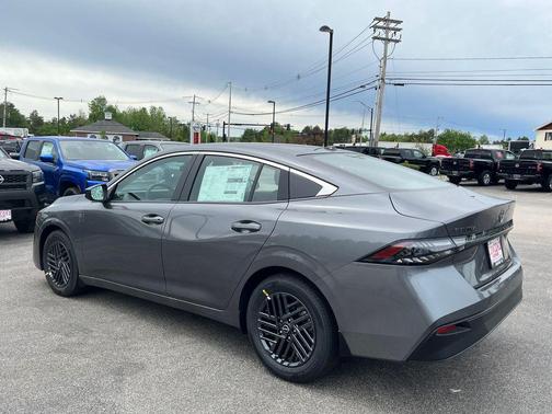 Gun Metallic 2026 Nissan Sentra SV