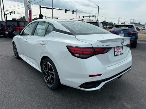 Aspen White 2025 Nissan Sentra SR