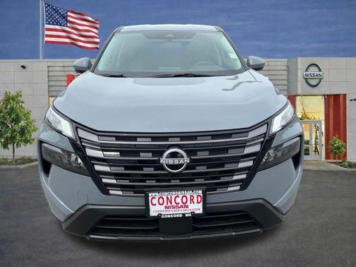 Boulder Gray Metallic 2026 Nissan Rogue SV