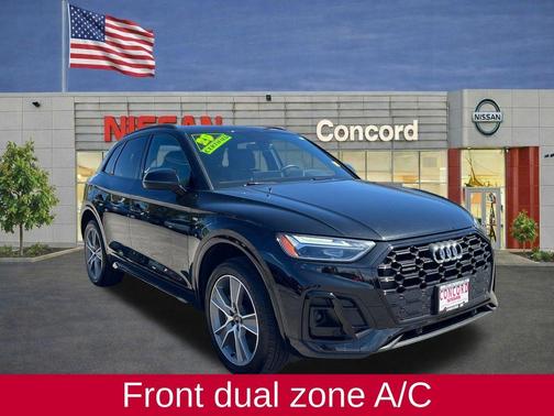 Mythos Black Metallic 2025 Audi Q5 45 S line quattro Premium