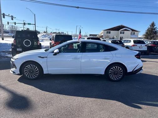 2024 Hyundai SONATA Hybrid SEL