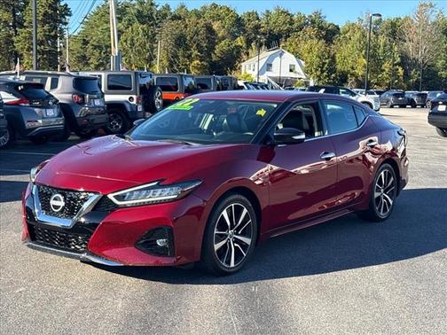 2022 Nissan Maxima SV