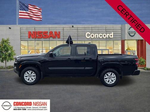 Black 2022 Nissan Frontier SV