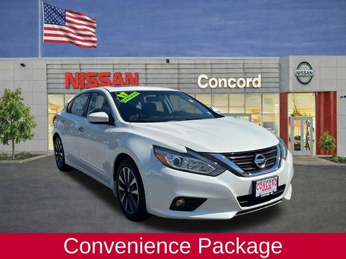 White 2017 Nissan Altima 2.5 SV