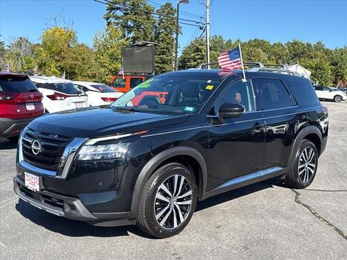 2023 Nissan Pathfinder Platinum