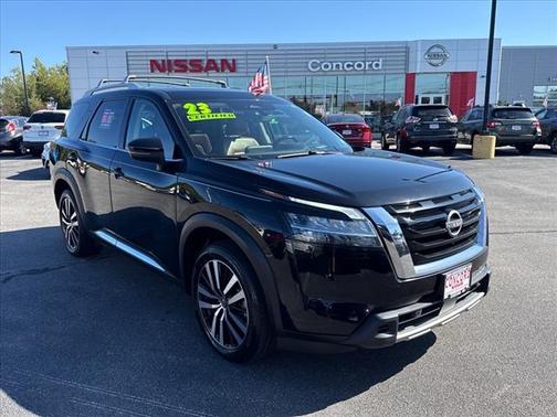 2023 Nissan Pathfinder Platinum