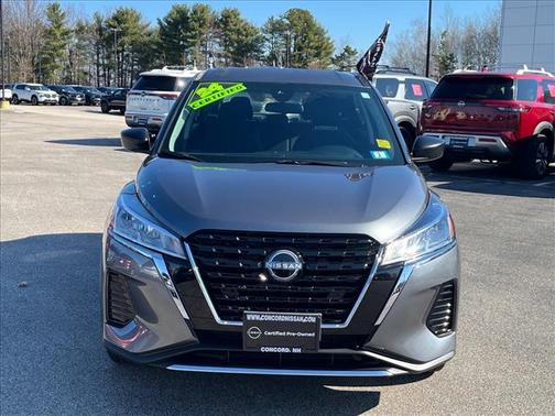 Gun Metallic 2024 Nissan Kicks S