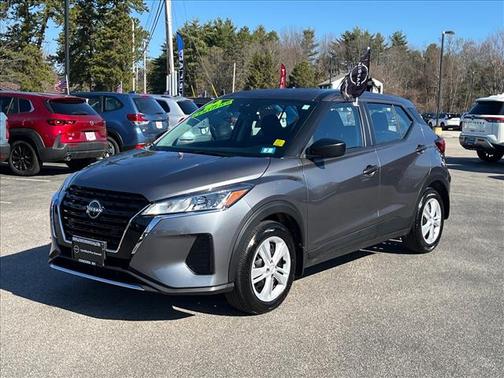 Gun Metallic 2024 Nissan Kicks S