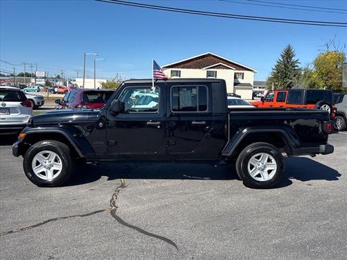 Black Clearcoat 2023 Jeep Gladiator Sport