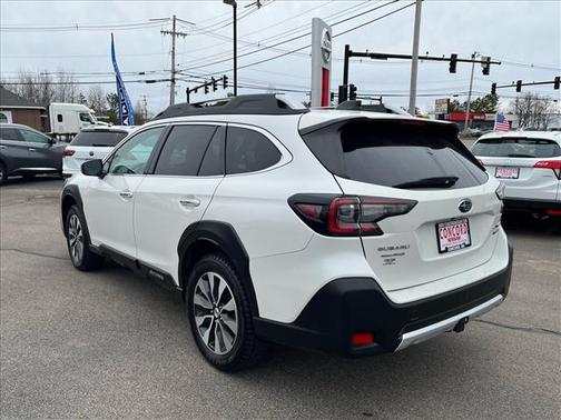 2023 Subaru Outback Touring