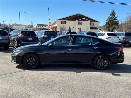 Black 2023 Nissan Altima 2.5 SL