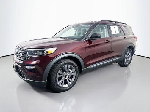 Burgundy Velvet Tinted Clearcoat 2022 Ford Explorer XLT