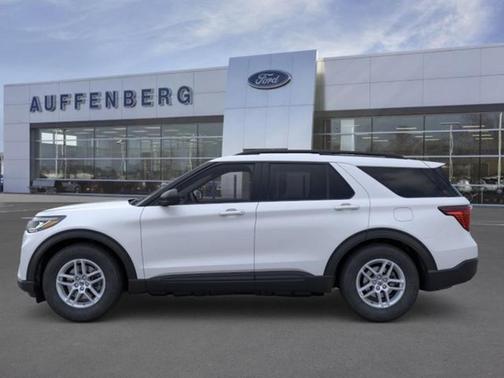 White Metallic 2026 Ford Explorer Active