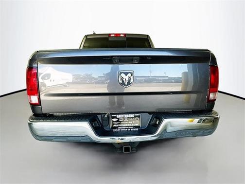 2016 RAM 1500 SLT