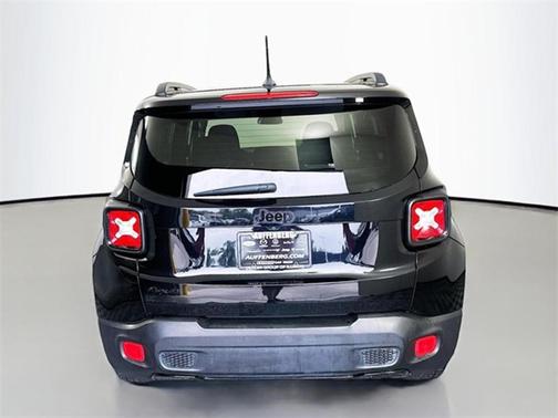2017 Jeep Renegade Altitude