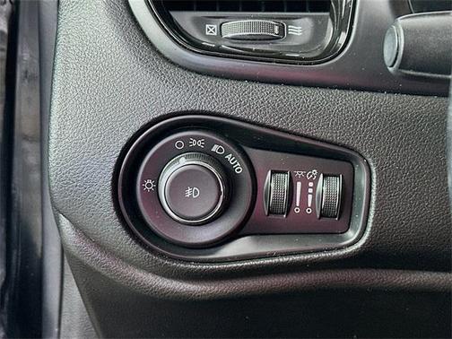 2017 Jeep Renegade Altitude