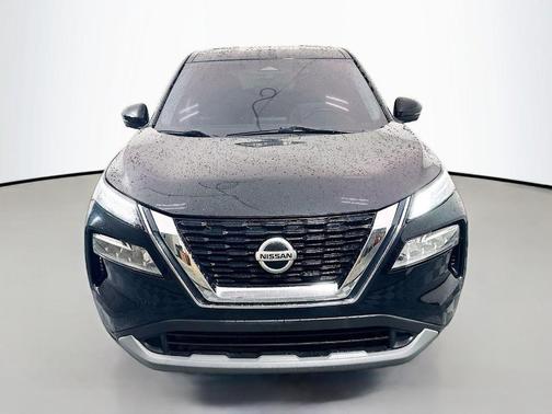 Black 2021 Nissan Rogue SV