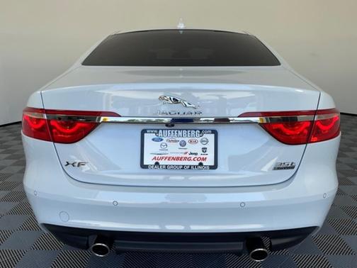 Photo 4 of 35 of 2018 Jaguar XF 35t Portfolio Limited Edition