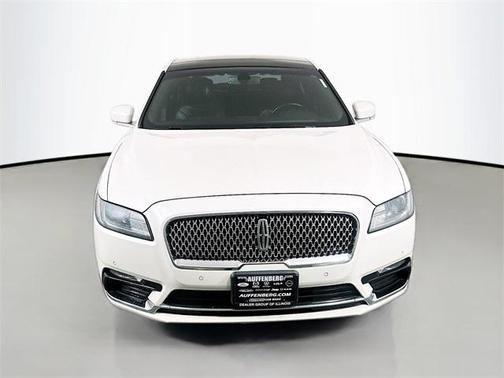 2018 Lincoln Continental Select