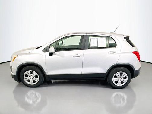 Silver Ice Metallic 2016 Chevrolet Trax LS