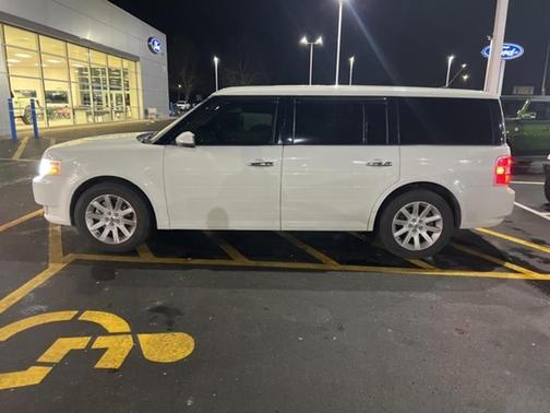 2010 Ford Flex SEL