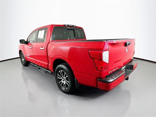 2020 Nissan Titan SV