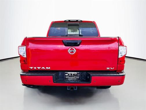 2020 Nissan Titan SV