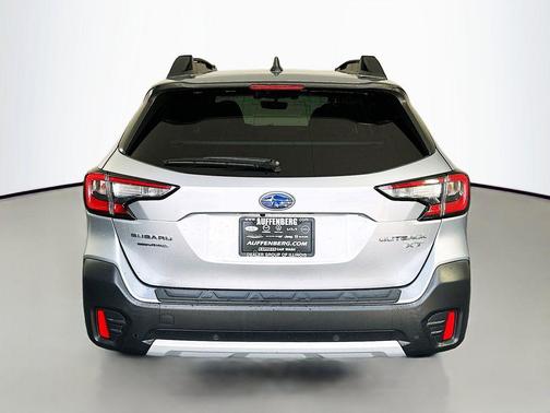 Ice Silver Metallic 2021 Subaru Outback Limited XT