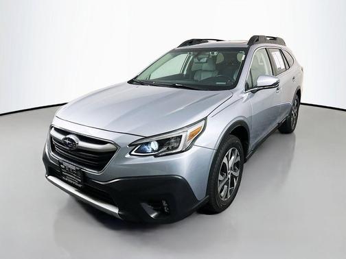Ice Silver Metallic 2021 Subaru Outback Limited XT