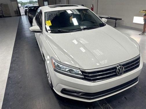 2017 Volkswagen Passat 1.8T SE