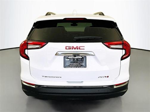 2022 GMC Terrain AT4