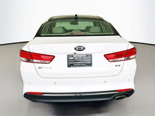 Snow White Pearl 2018 Kia Optima EX