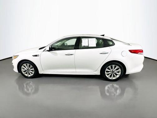 Snow White Pearl 2018 Kia Optima EX