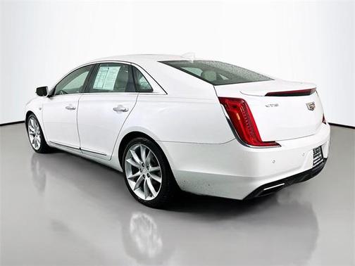 2018 Cadillac XTS Premium Luxury
