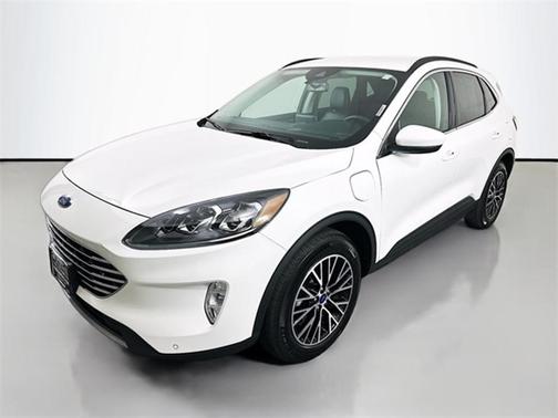 2022 Ford Escape PHEV Titanium