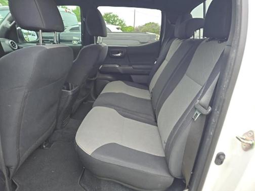 Super White 2020 Toyota Tacoma TRD Sport