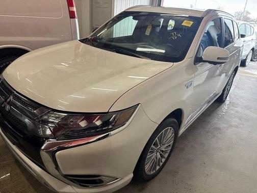 2019 Mitsubishi Outlander PHEV GT