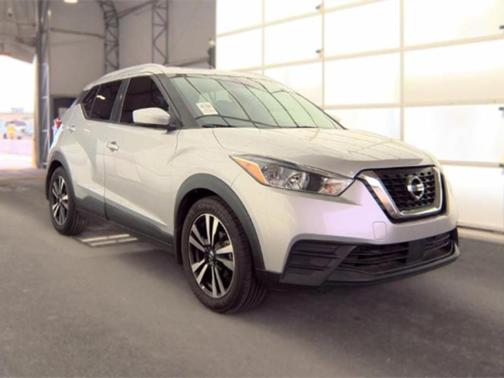 Brilliant Silver 2020 Nissan Kicks SV