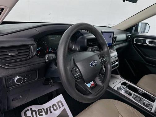 2022 Ford Explorer Base