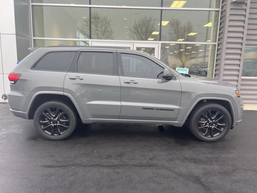 2020 Jeep Grand Cherokee Altitude