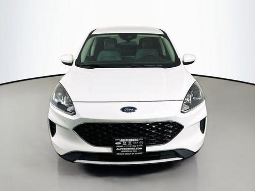 White Metallic 2020 Ford Escape SE