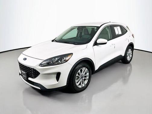 White Metallic 2020 Ford Escape SE